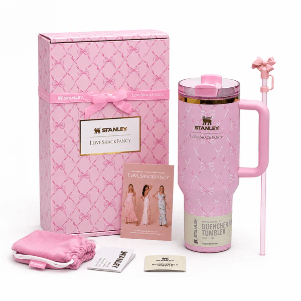 LoveShackFancy Holiday Quencher® H2.0 FlowState™ Tumbler | 40 OZ - Lyverro