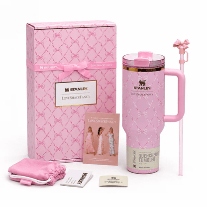 LoveShackFancy Holiday Quencher® H2.0 FlowState™ Tumbler | 40 OZ - Lyverro