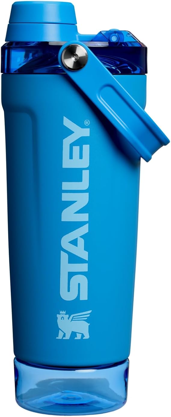 Stanley Activate Shaker Bottle - 20 OZ - Lyverro