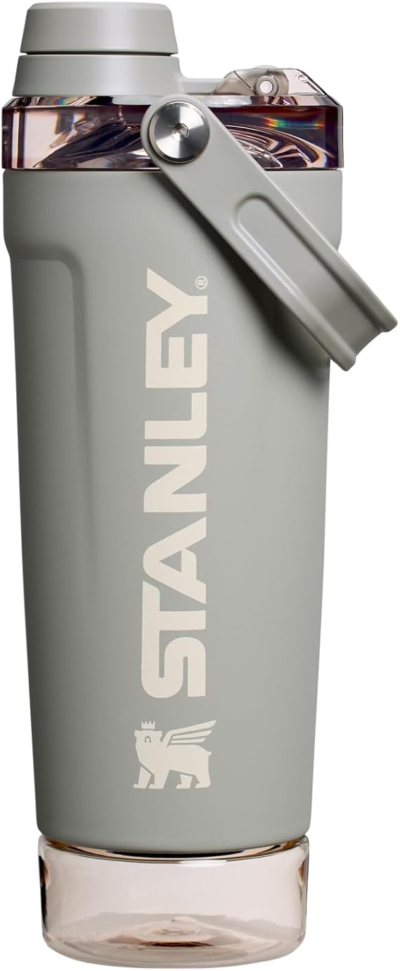Stanley Activate Shaker Bottle - 20 OZ - Lyverro