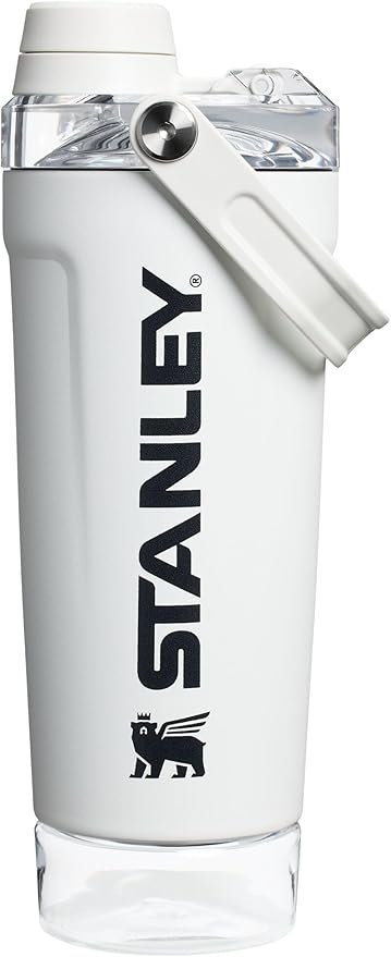 Stanley Activate Shaker Bottle - 20 OZ - Lyverro