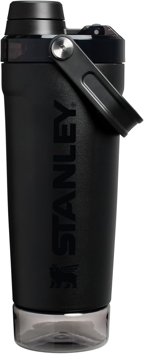 Stanley Activate Shaker Bottle - 20 OZ - Lyverro