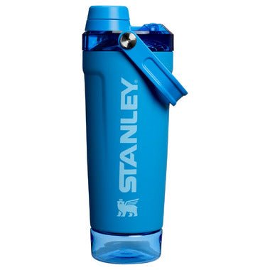 Stanley Activate Shaker Bottle - 20 OZ - Lyverro